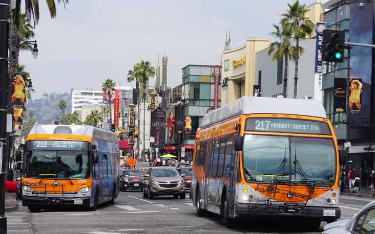 LA Metro New Flyer Xcelsior XN40 5984 & ElDorado National 1724
